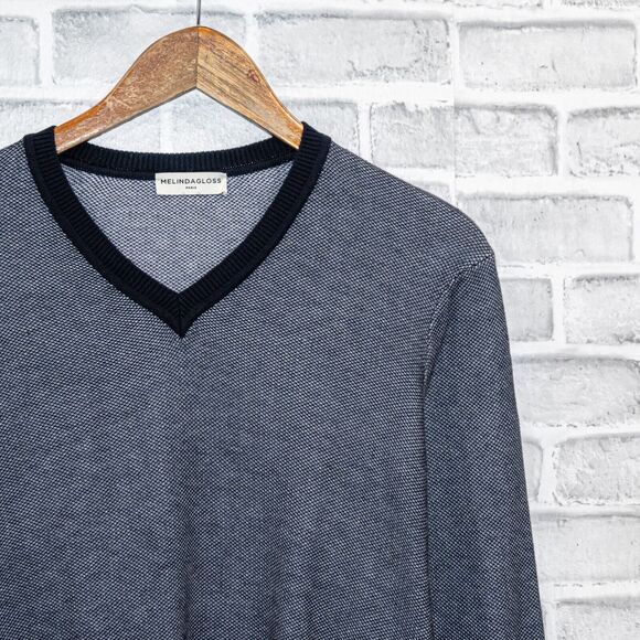 MELINDA GLOSS Paris Men's Vneck Pullover Sweater in blue knitt size Large - Picture 6 of 7